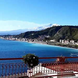 https://taormina-beach-holiday.sicilyhotelsitaly.net