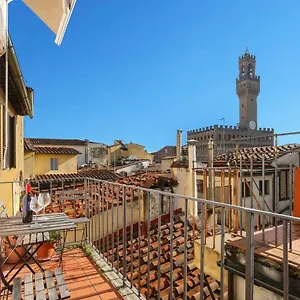 https://palazzo-vecchio-penthouse-hosted-by-sweetstay.it-tuscanyhotel.com